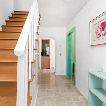 3 Bedroom Lovely In * Nerezine