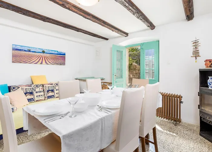 3 Bedroom Lovely In