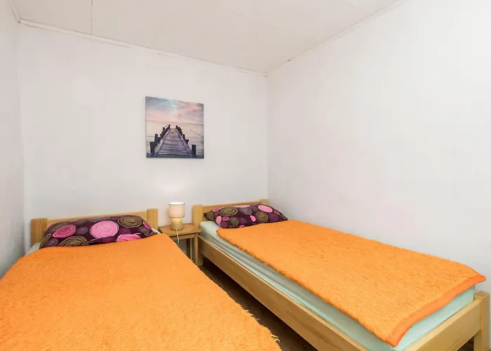 Σπίτι διακοπών 3 Bedroom Lovely In